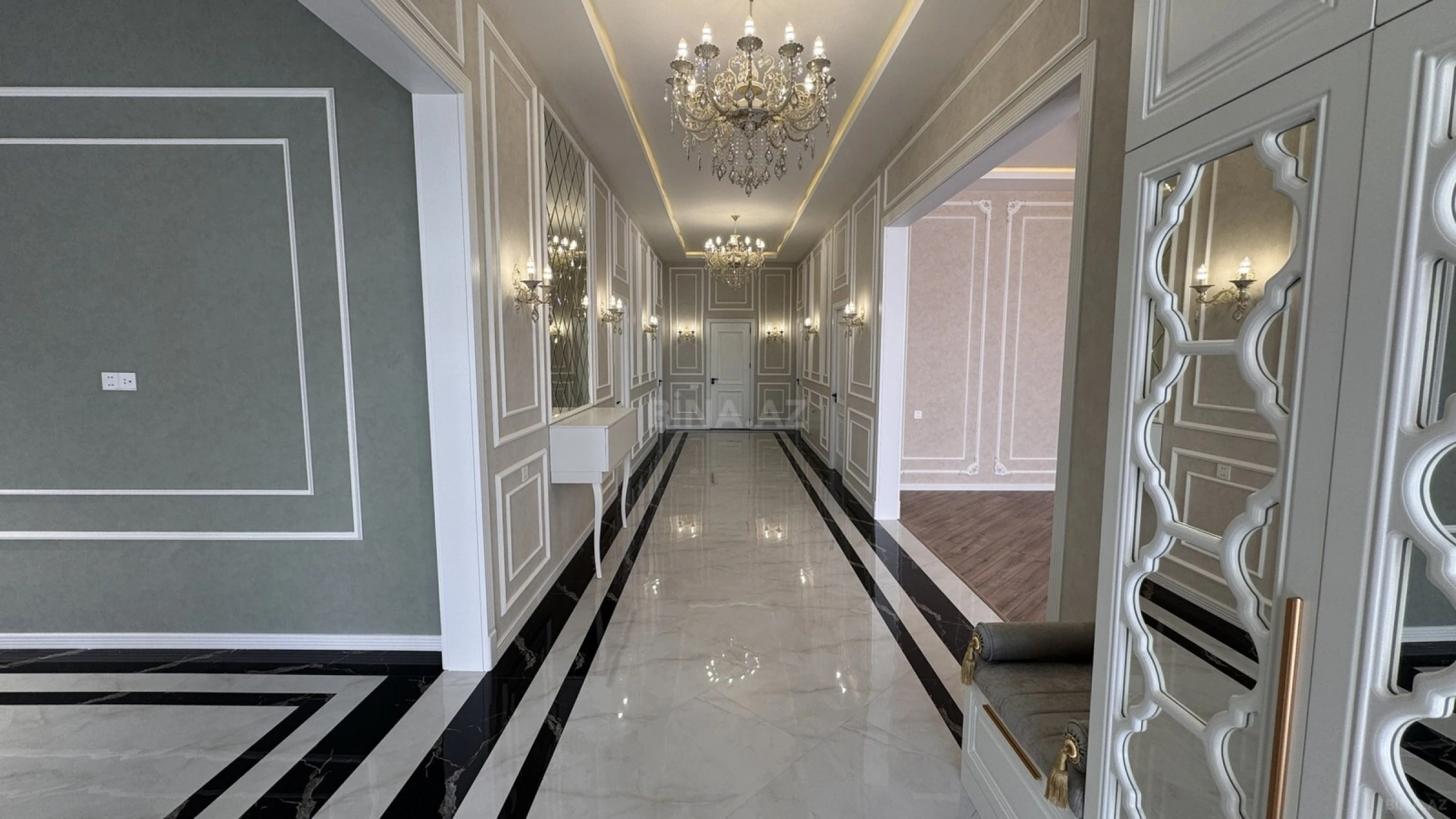 Satılır 5 otaqlı həyət evi 250 m²