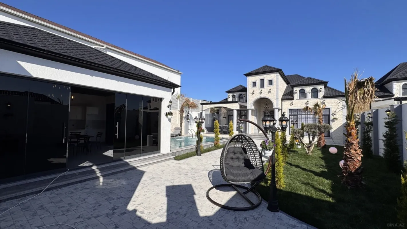 Satılır 5 otaqlı həyət evi 250 m²