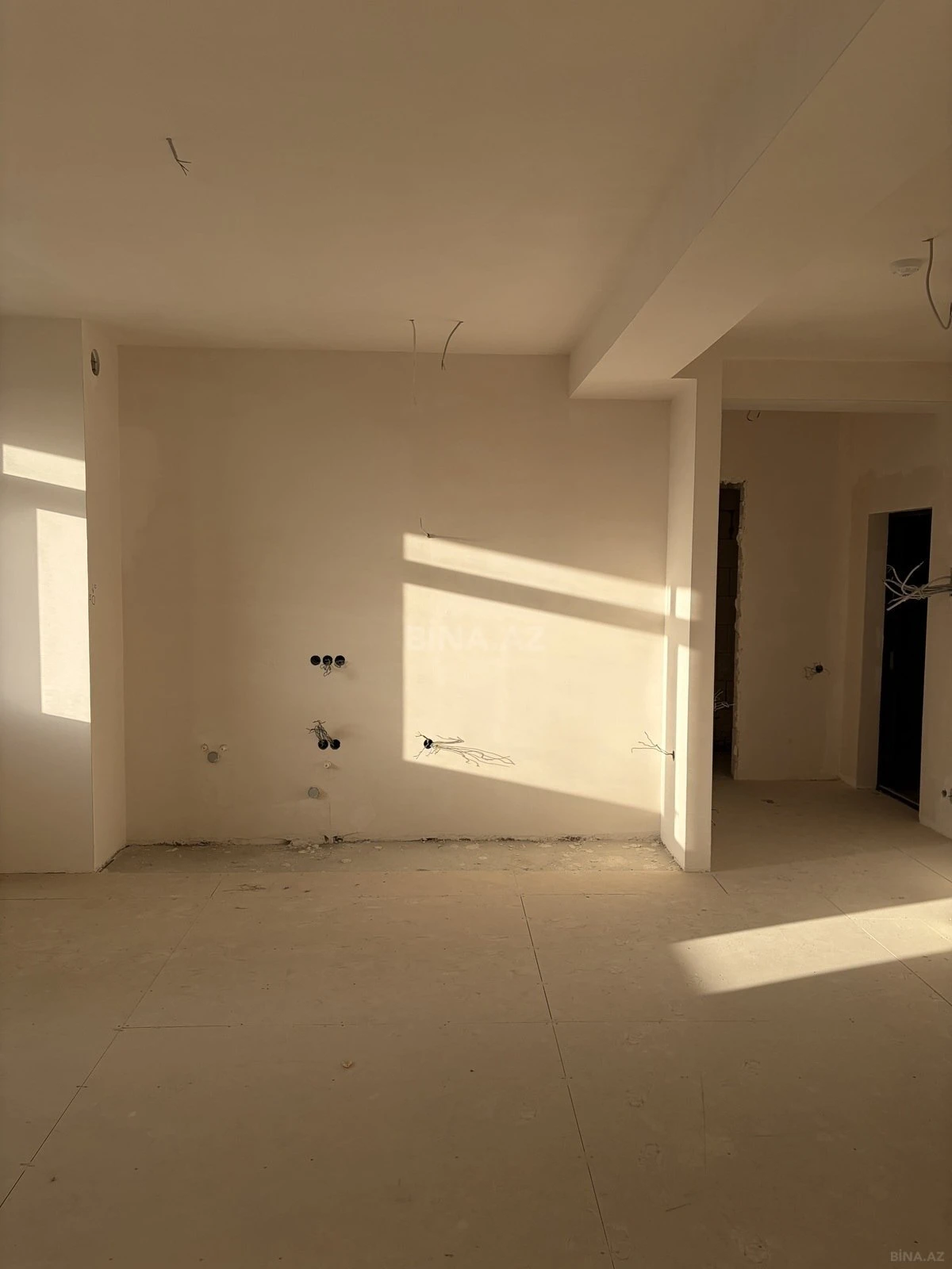Satılır 3 otaqlı mənzil 77 m²