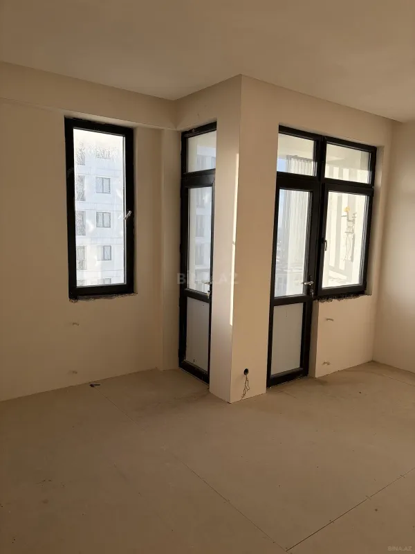 Satılır 3 otaqlı mənzil 77 m²