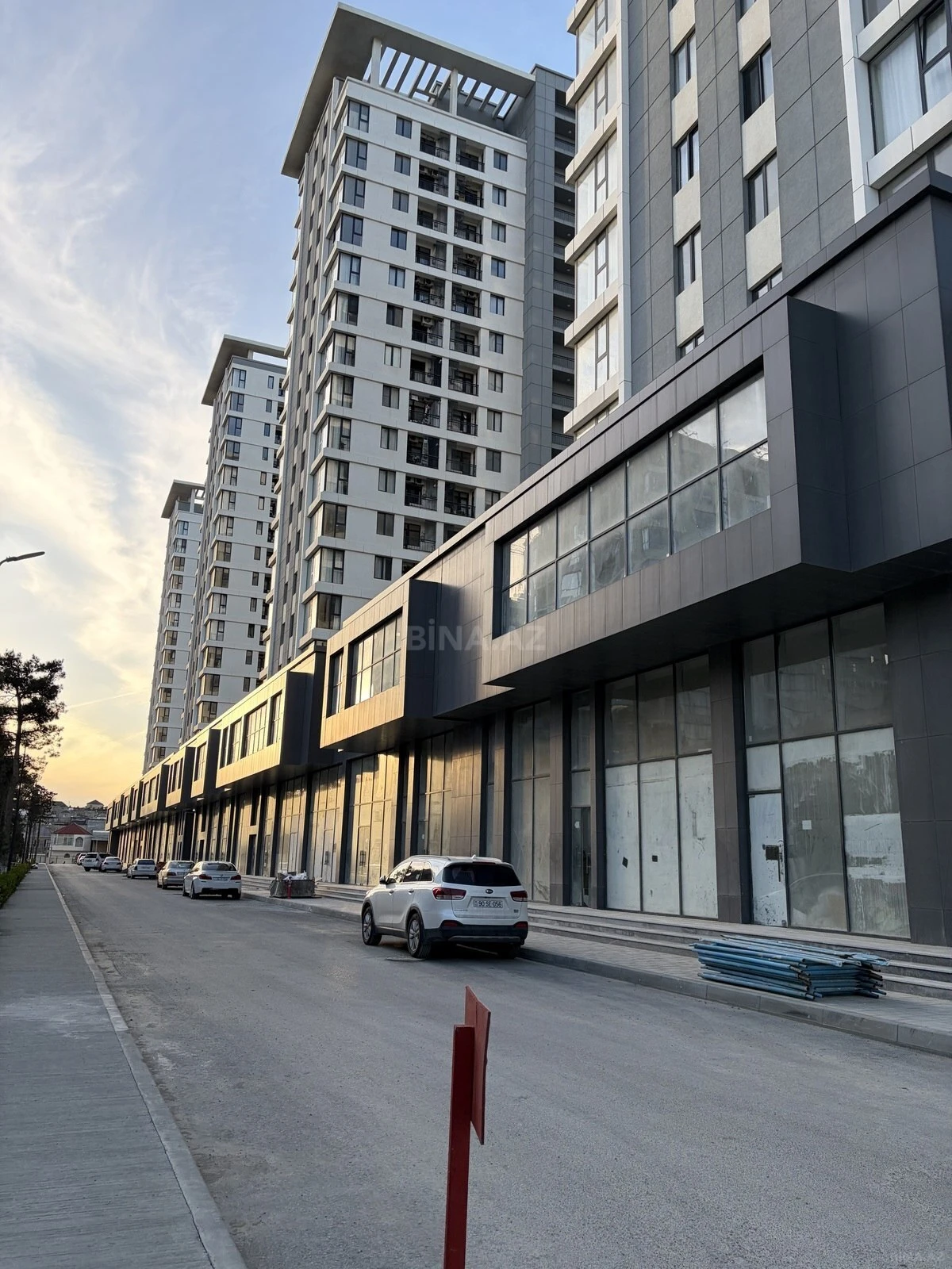 Satılır 3 otaqlı mənzil 77 m²