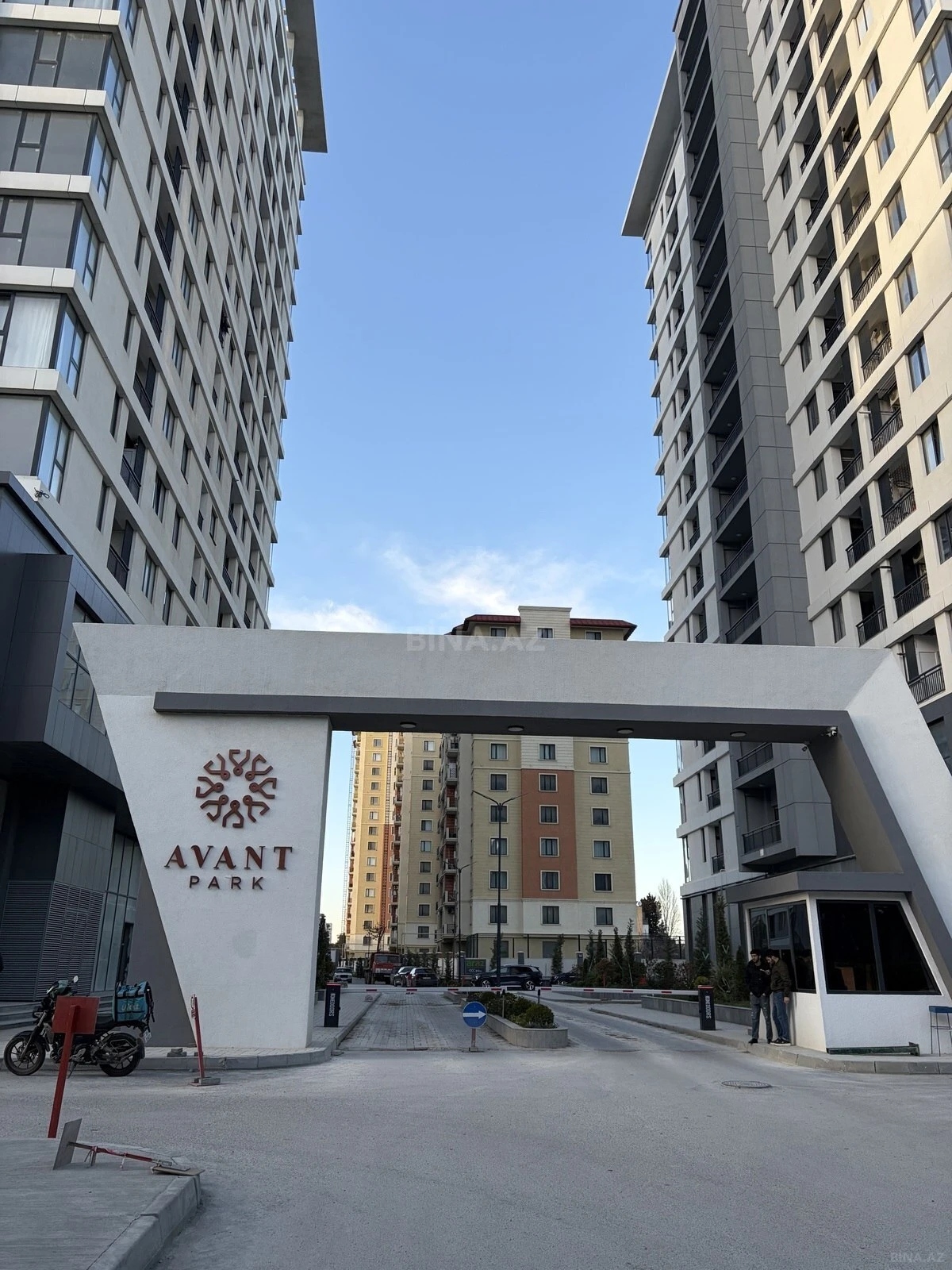 Satılır 3 otaqlı mənzil 77 m²