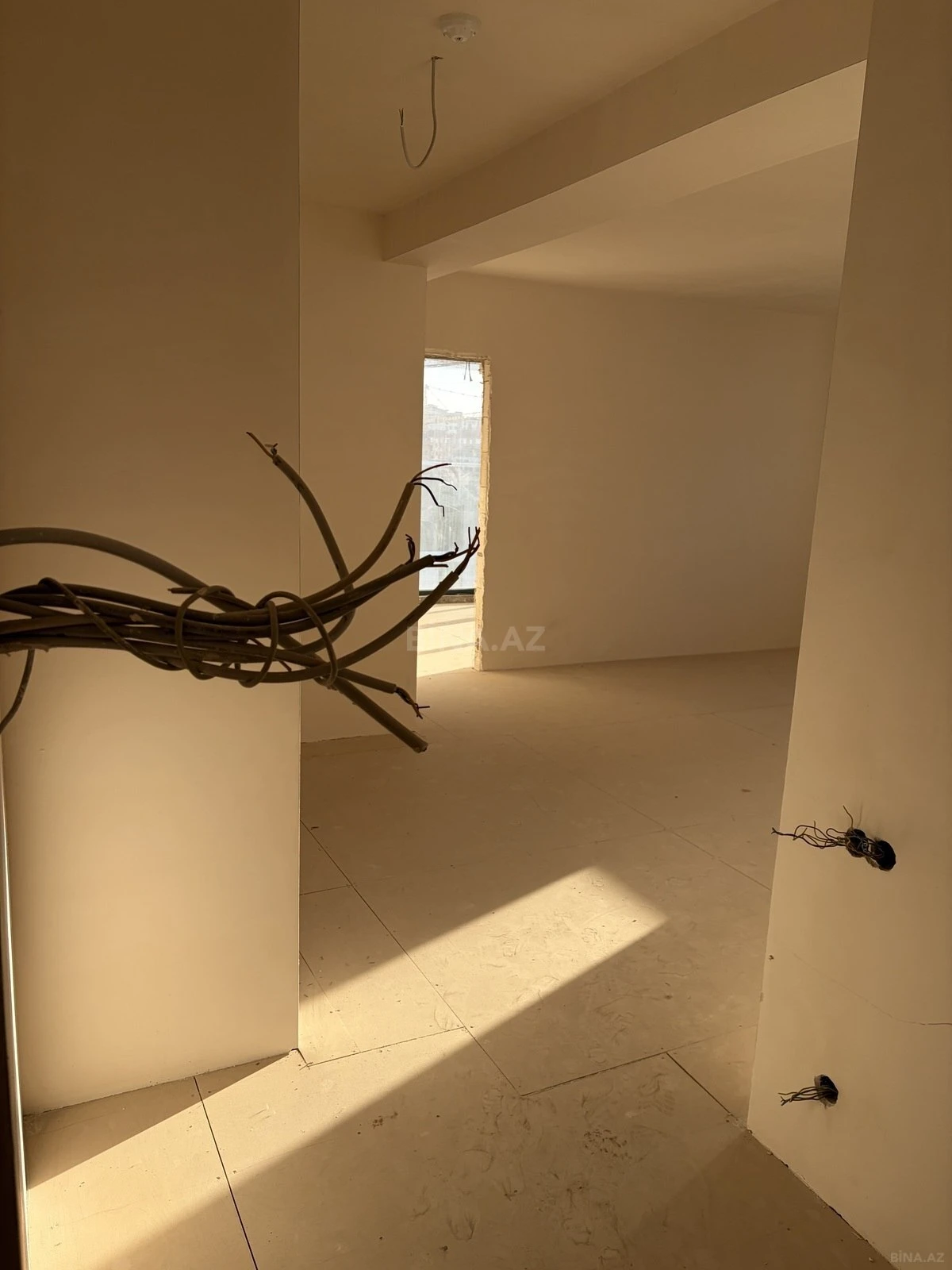 Satılır 3 otaqlı mənzil 77 m²
