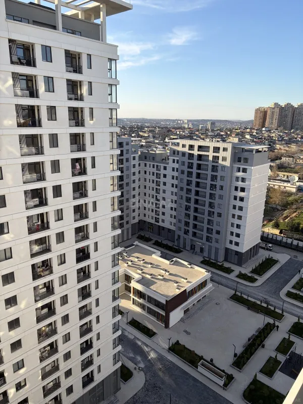 Satılır 3 otaqlı mənzil 77 m²