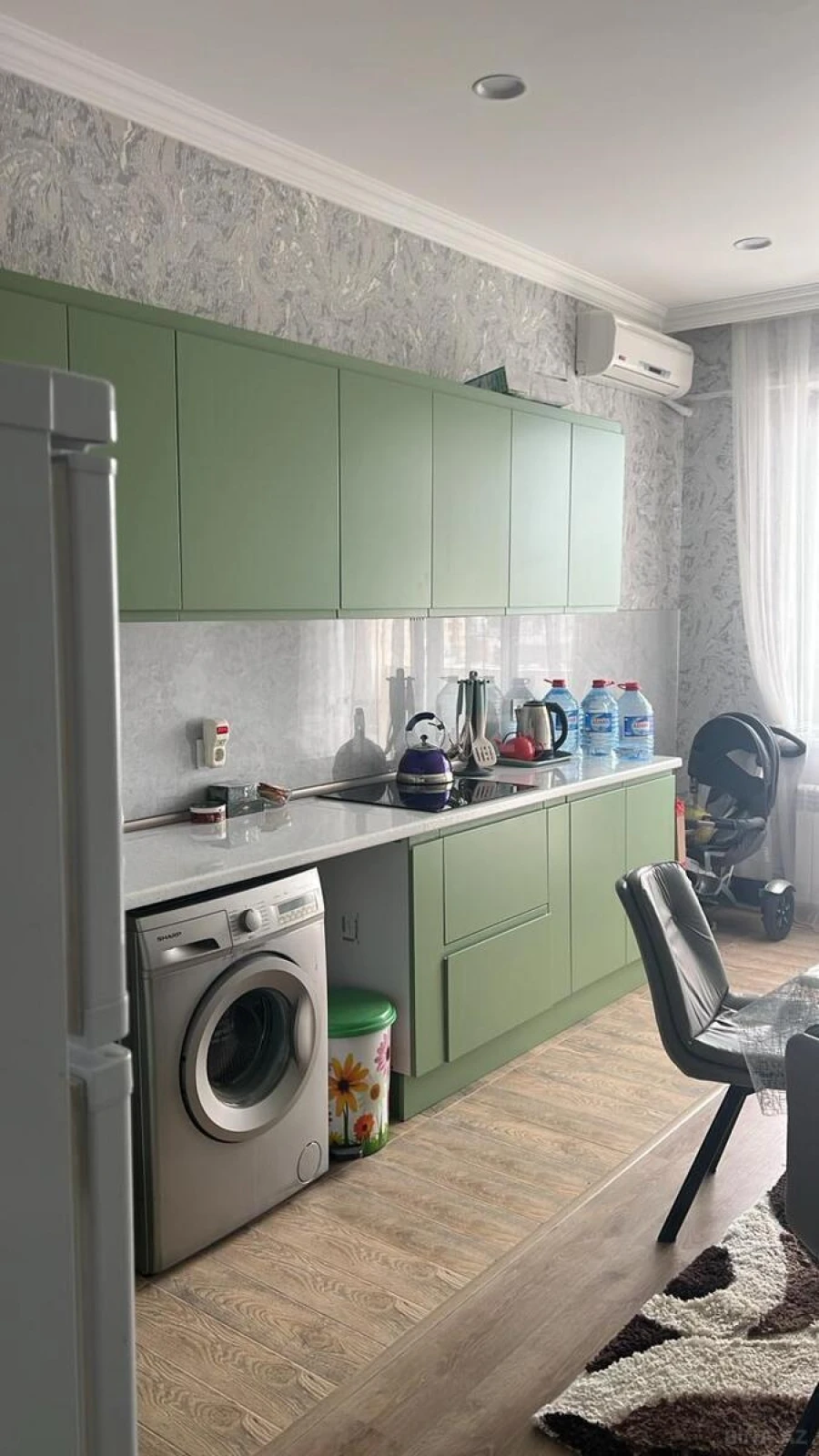 Kirayə verilir 2 otaqlı mənzil 100 m²