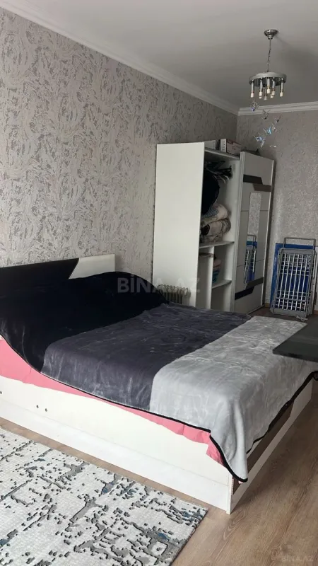Kirayə verilir 2 otaqlı mənzil 100 m²