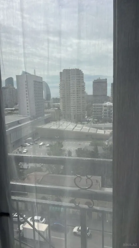 Kirayə verilir 2 otaqlı mənzil 100 m²