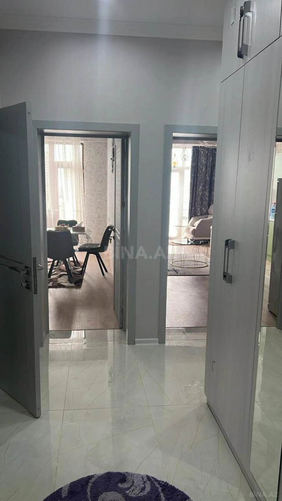 Kirayə verilir 2 otaqlı mənzil 100 m²