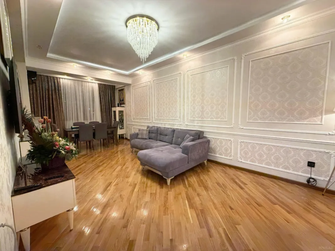 Satılır 2 otaqlı mənzil 110 m²