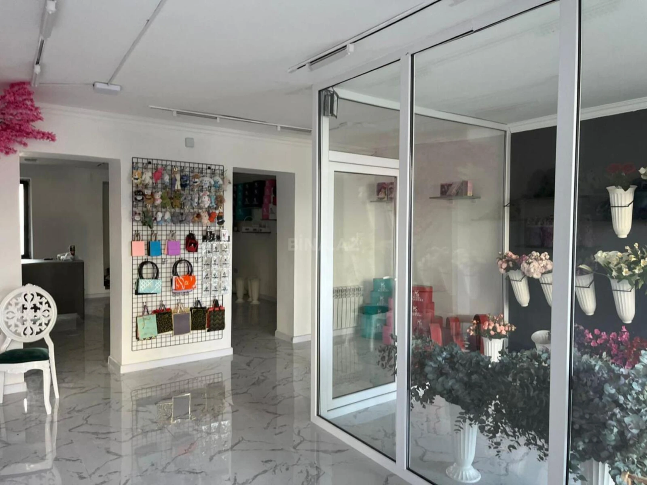 Kirayə verilir obyekt 60 m²