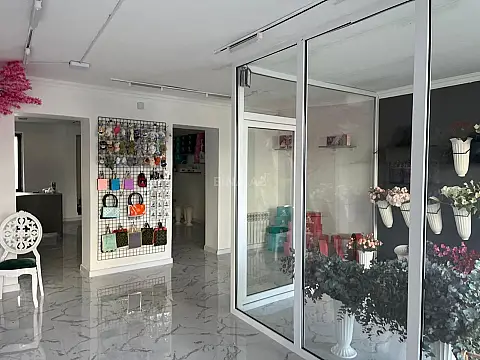 Kirayə verilir obyekt 60 m²