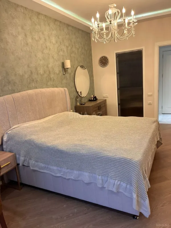 Satılır 3 otaqlı mənzil 92 m²