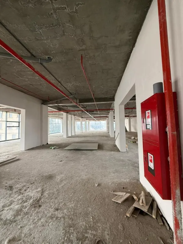 Satılır obyekt 205 m²