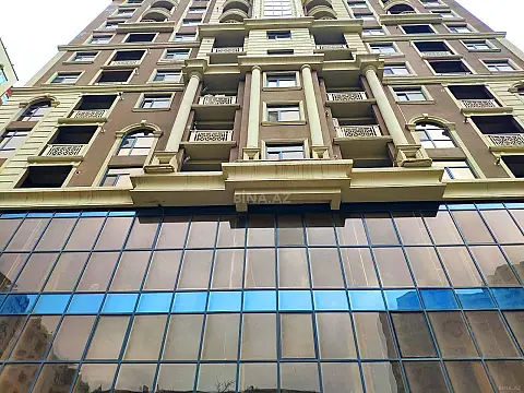 Satılır obyekt 205 m²