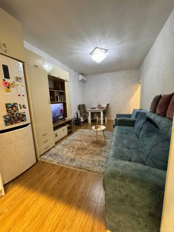 Satılır 2 otaqlı mənzil 60 m²