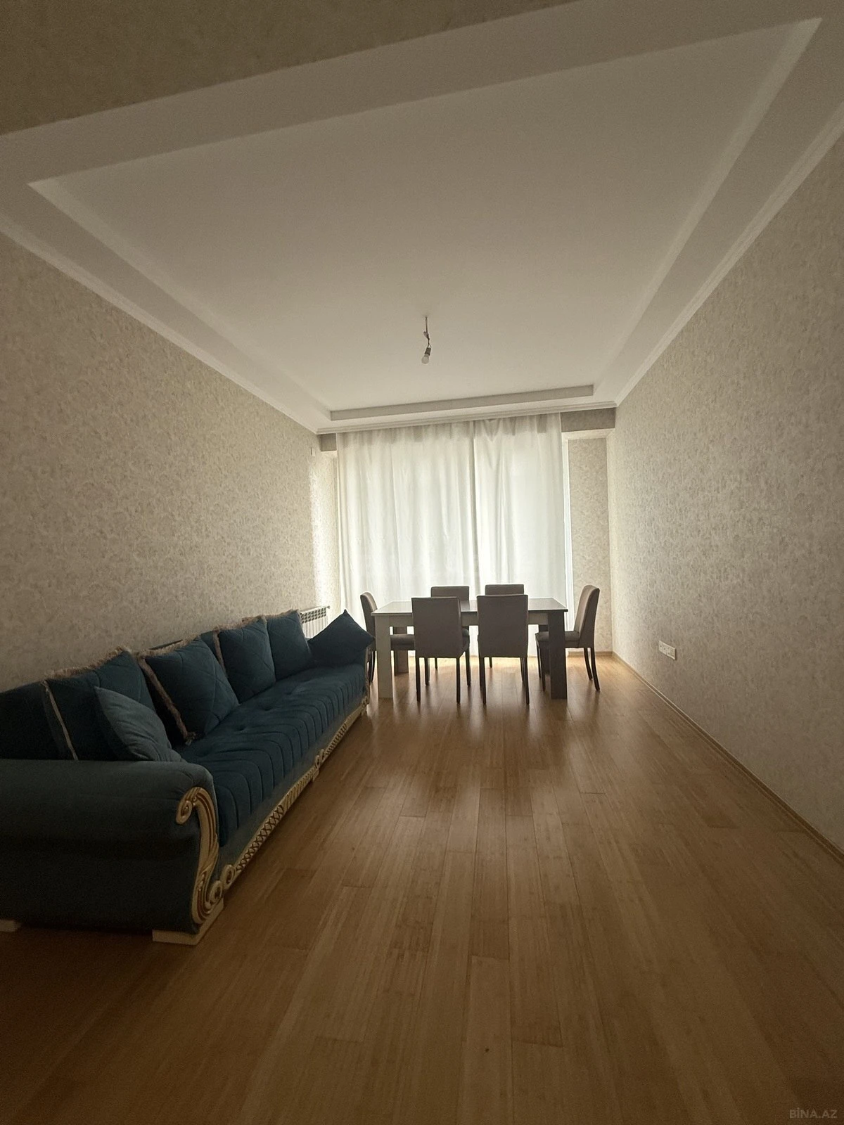 Kirayə verilir 2 otaqlı mənzil 70 m²