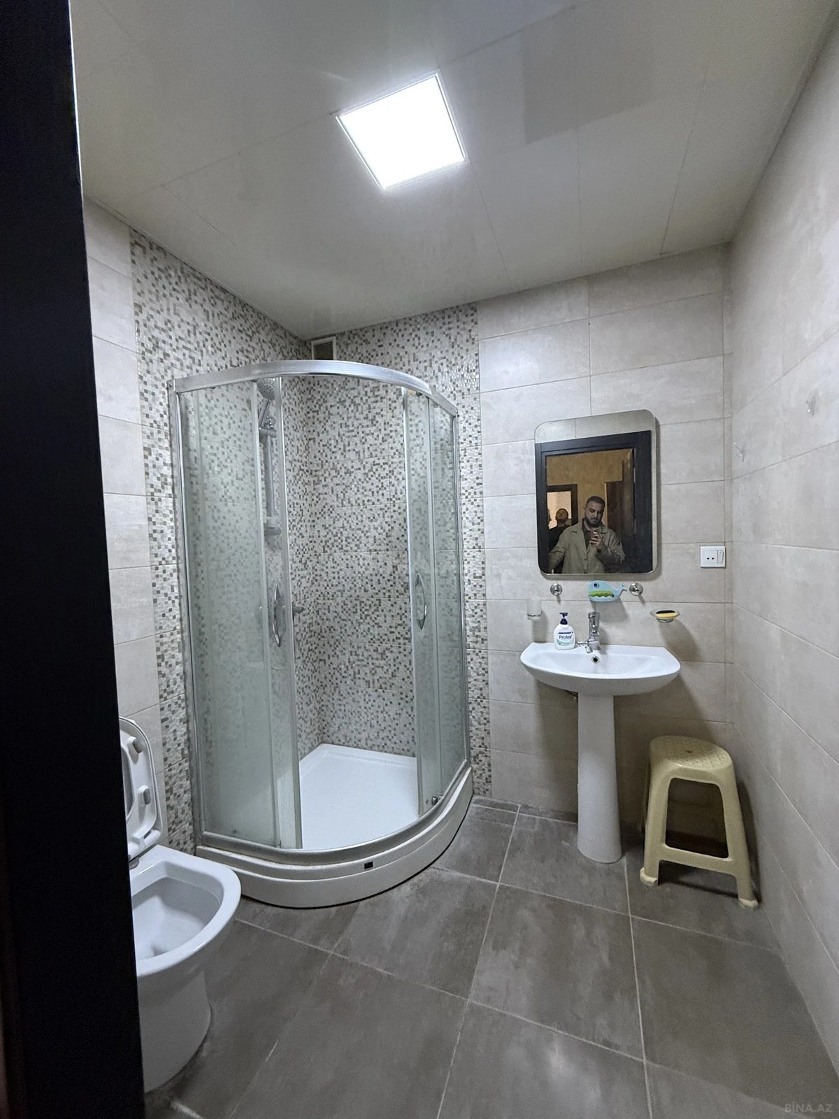 Kirayə verilir 2 otaqlı mənzil 70 m²