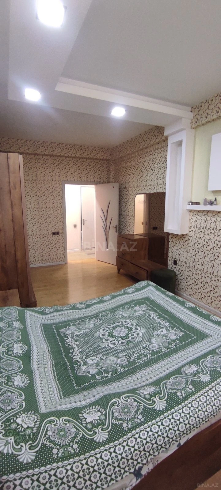 Satılır 3 otaqlı mənzil 106 m²