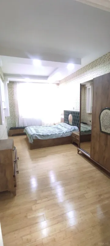 Satılır 3 otaqlı mənzil 106 m²