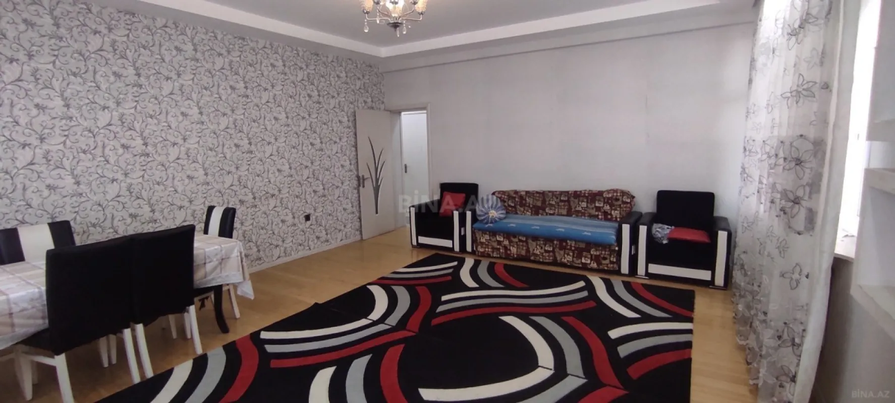Satılır 3 otaqlı mənzil 106 m²