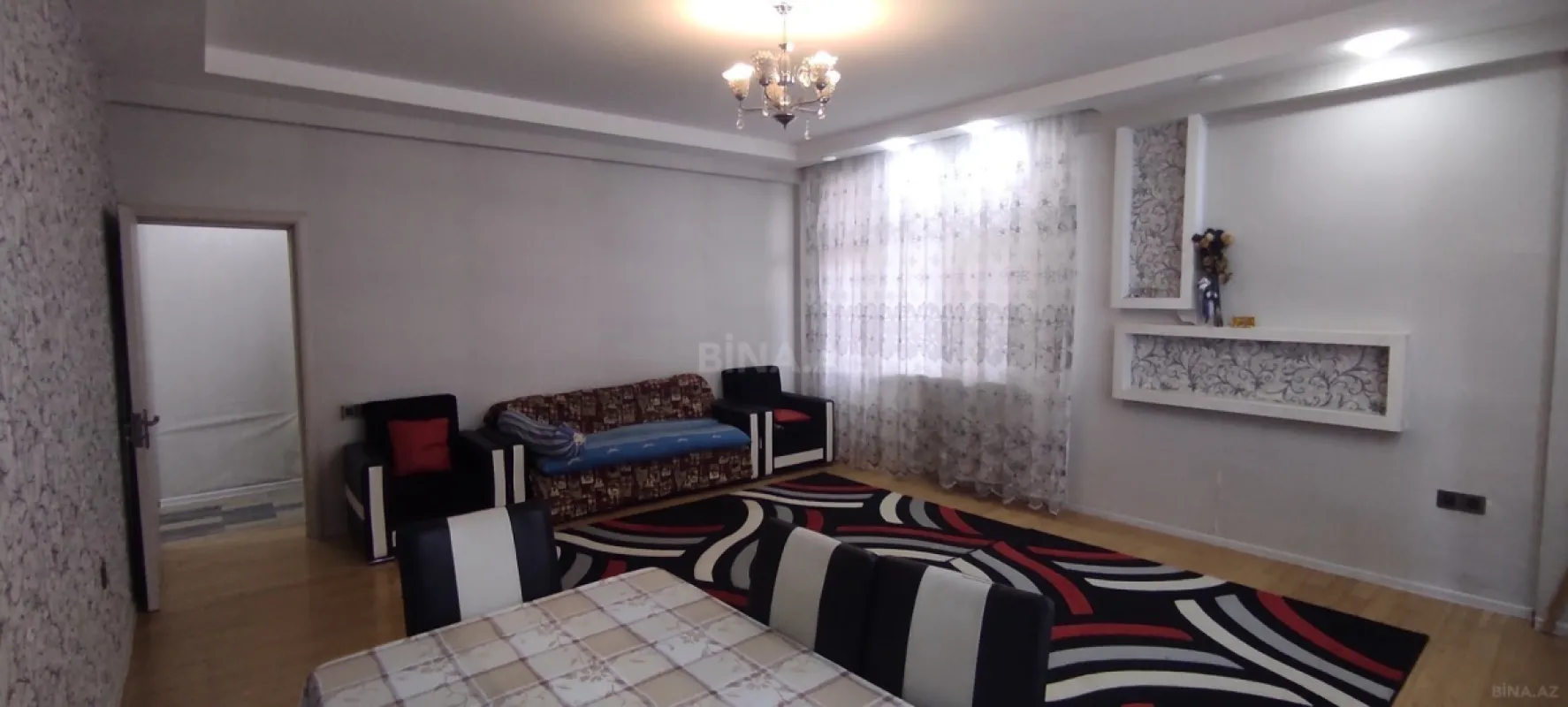 Satılır 3 otaqlı mənzil 106 m²