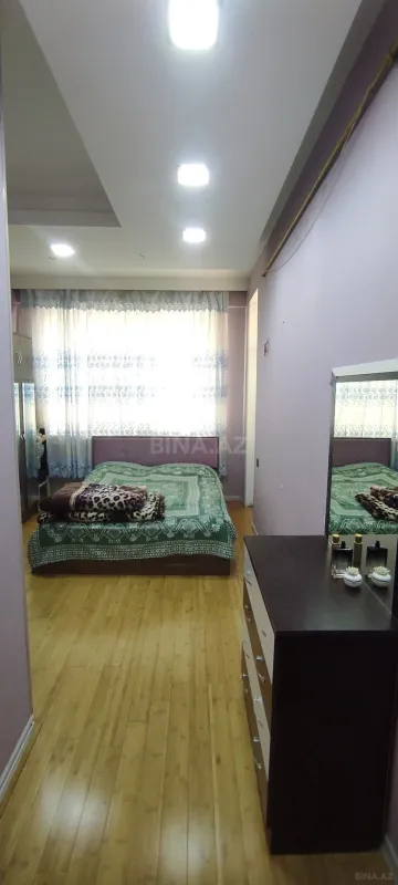 Satılır 3 otaqlı mənzil 106 m²