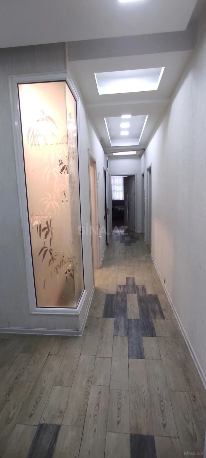 Satılır 3 otaqlı mənzil 106 m²