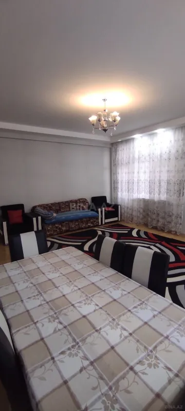 Satılır 3 otaqlı mənzil 106 m²