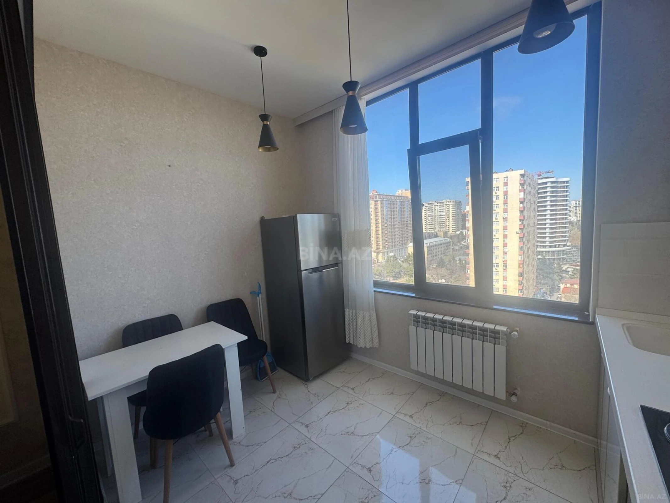 Kirayə verilir 3 otaqlı mənzil 90 m²