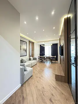 Satılır 3 otaqlı mənzil 119 m²