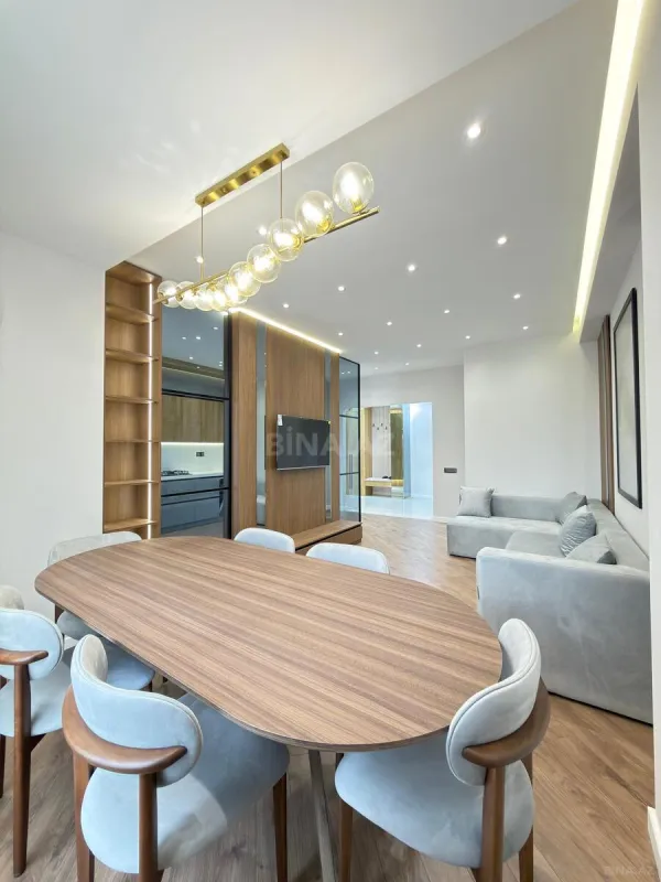 Satılır 3 otaqlı mənzil 119 m²