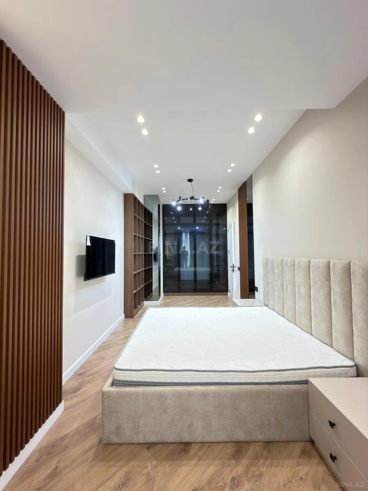 Satılır 3 otaqlı mənzil 119 m²