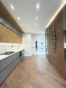 Satılır 3 otaqlı mənzil 119 m²