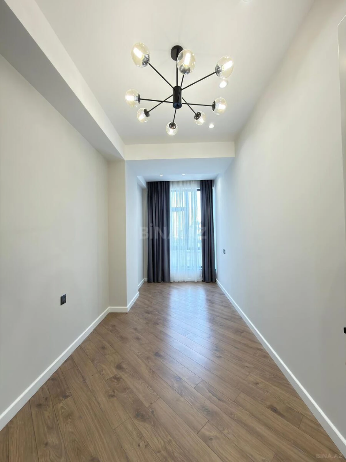 Satılır 3 otaqlı mənzil 119 m²