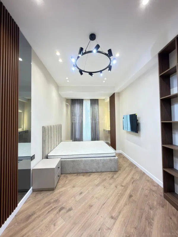 Satılır 3 otaqlı mənzil 119 m²
