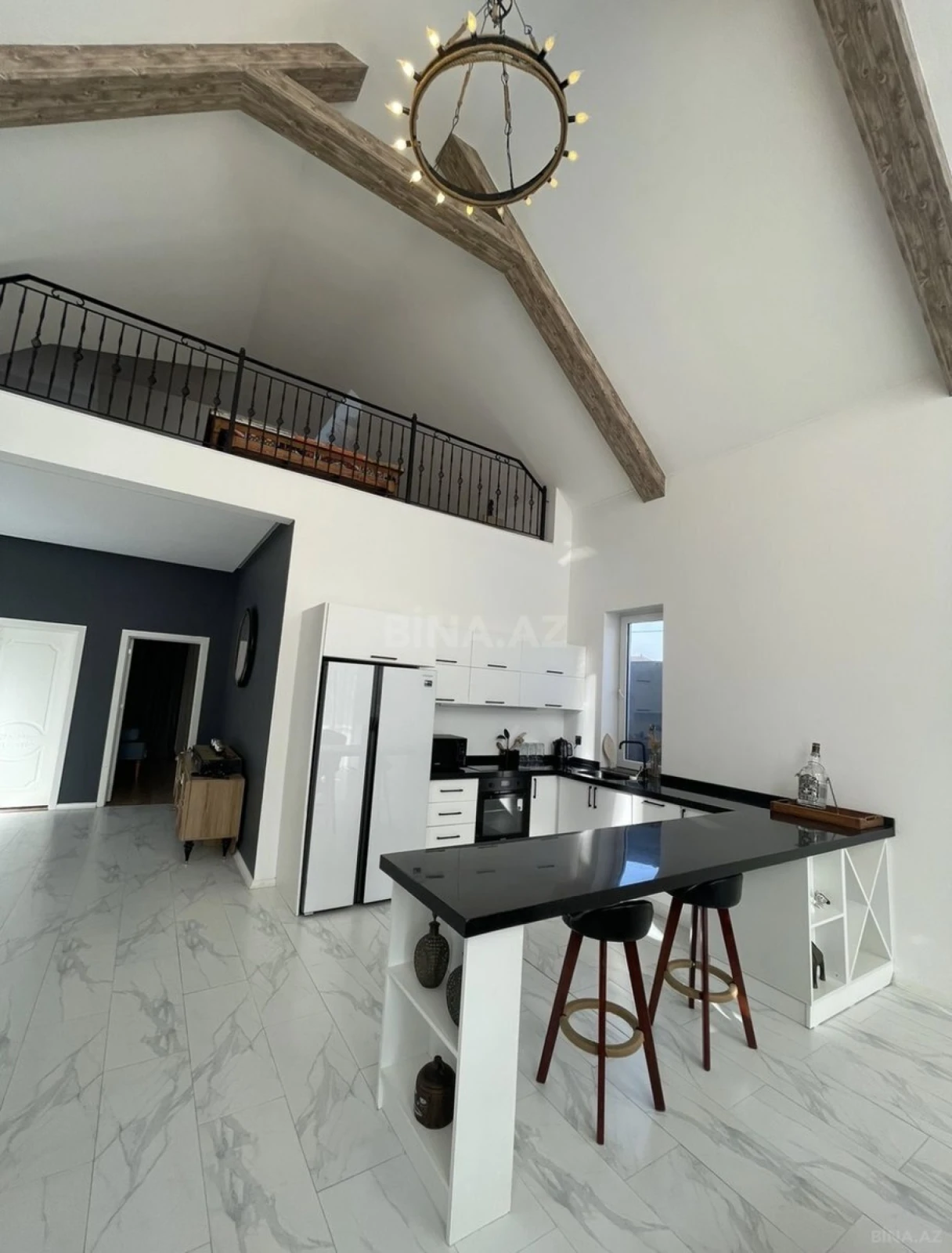 Kirayə verilir 5 otaqlı həyət evi 220 m²