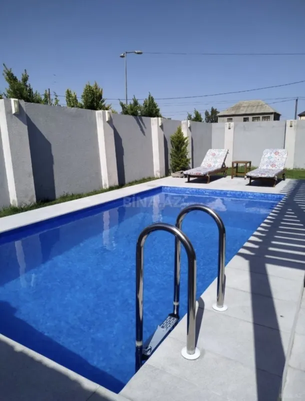 Kirayə verilir 5 otaqlı həyət evi 220 m²