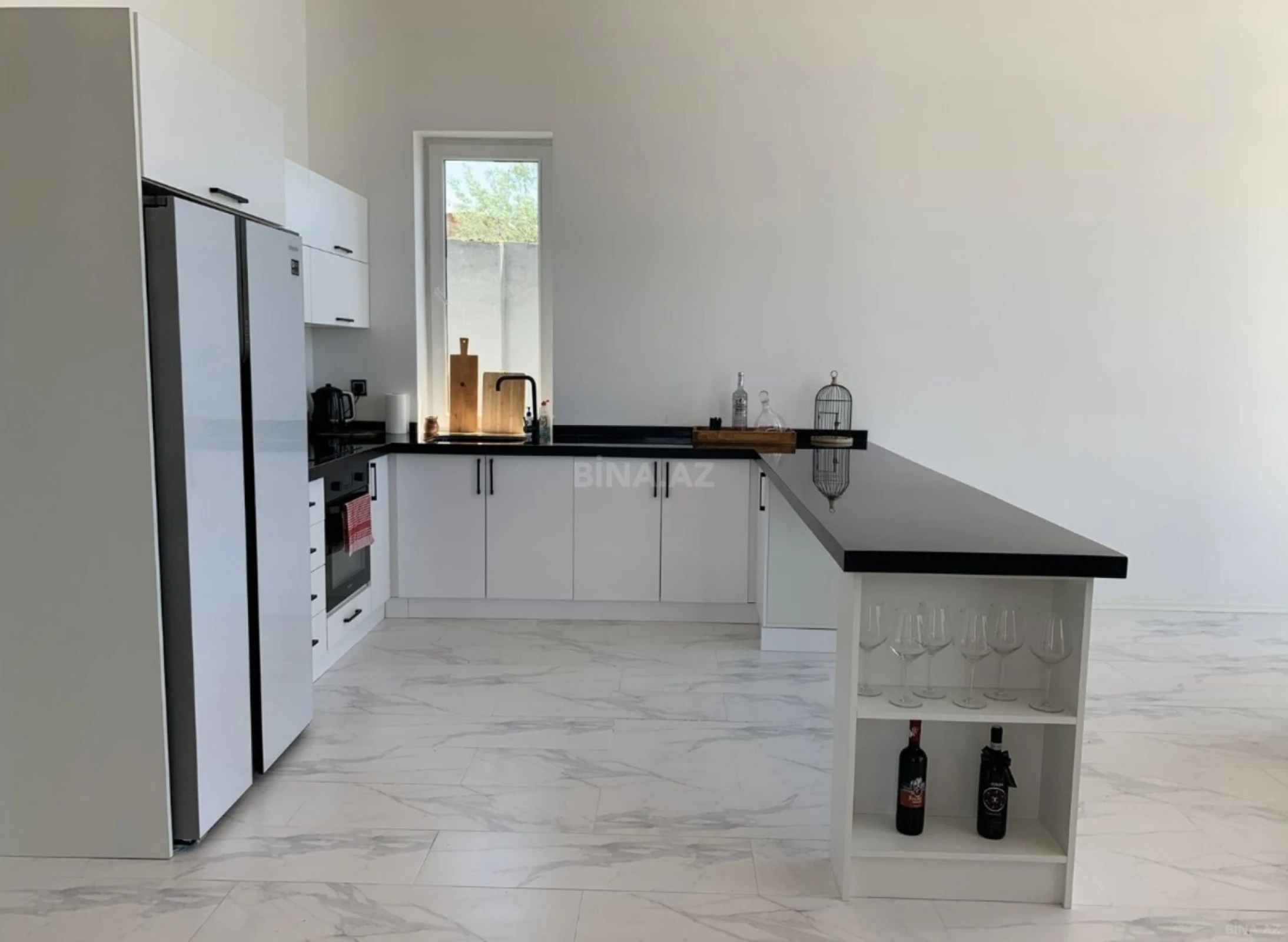 Kirayə verilir 5 otaqlı həyət evi 220 m²