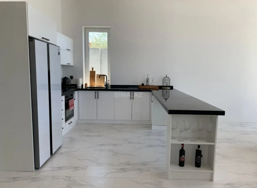 Kirayə verilir 5 otaqlı həyət evi 220 m²