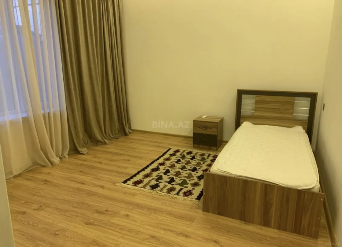 Kirayə verilir 5 otaqlı həyət evi 220 m²