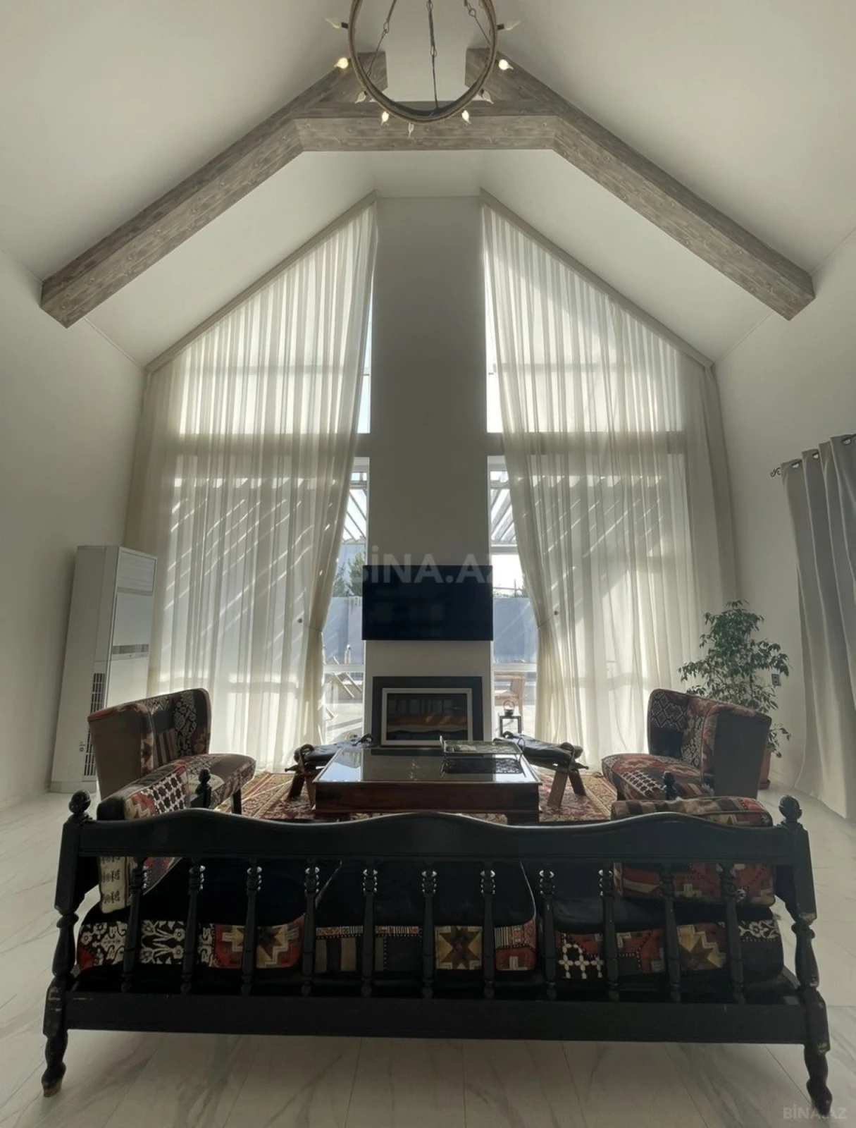 Kirayə verilir 5 otaqlı həyət evi 220 m²