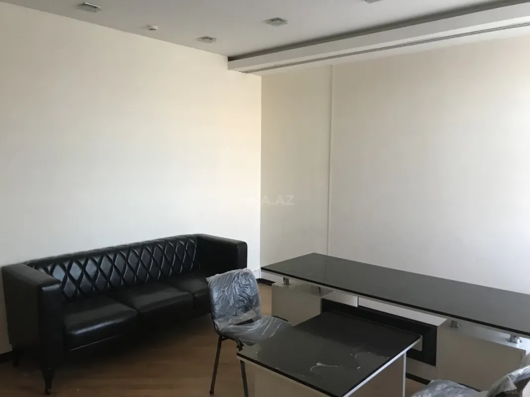 Kirayə verilir 7 otaqlı ofis 250 m²