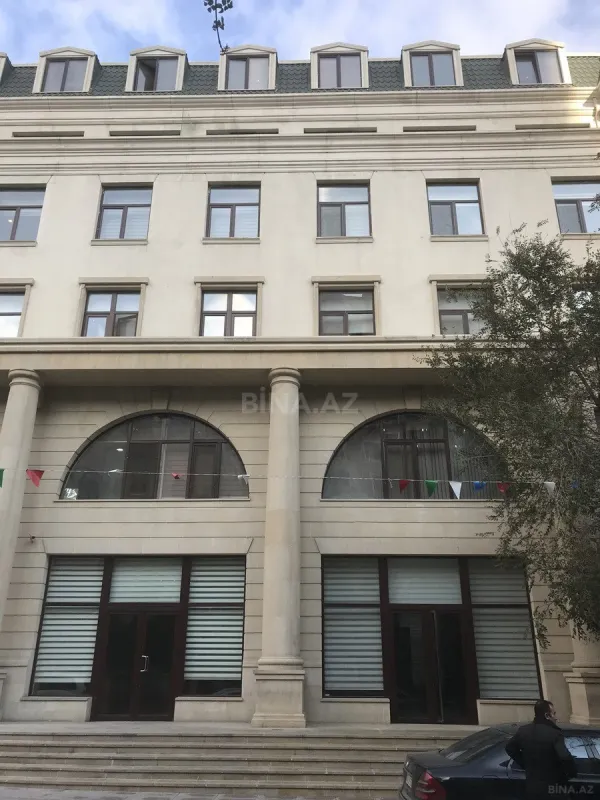 Kirayə verilir 7 otaqlı ofis 250 m²