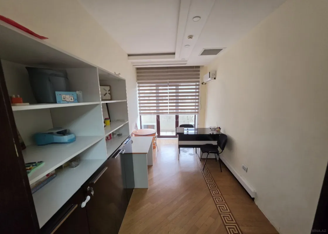 Kirayə verilir 7 otaqlı ofis 250 m²
