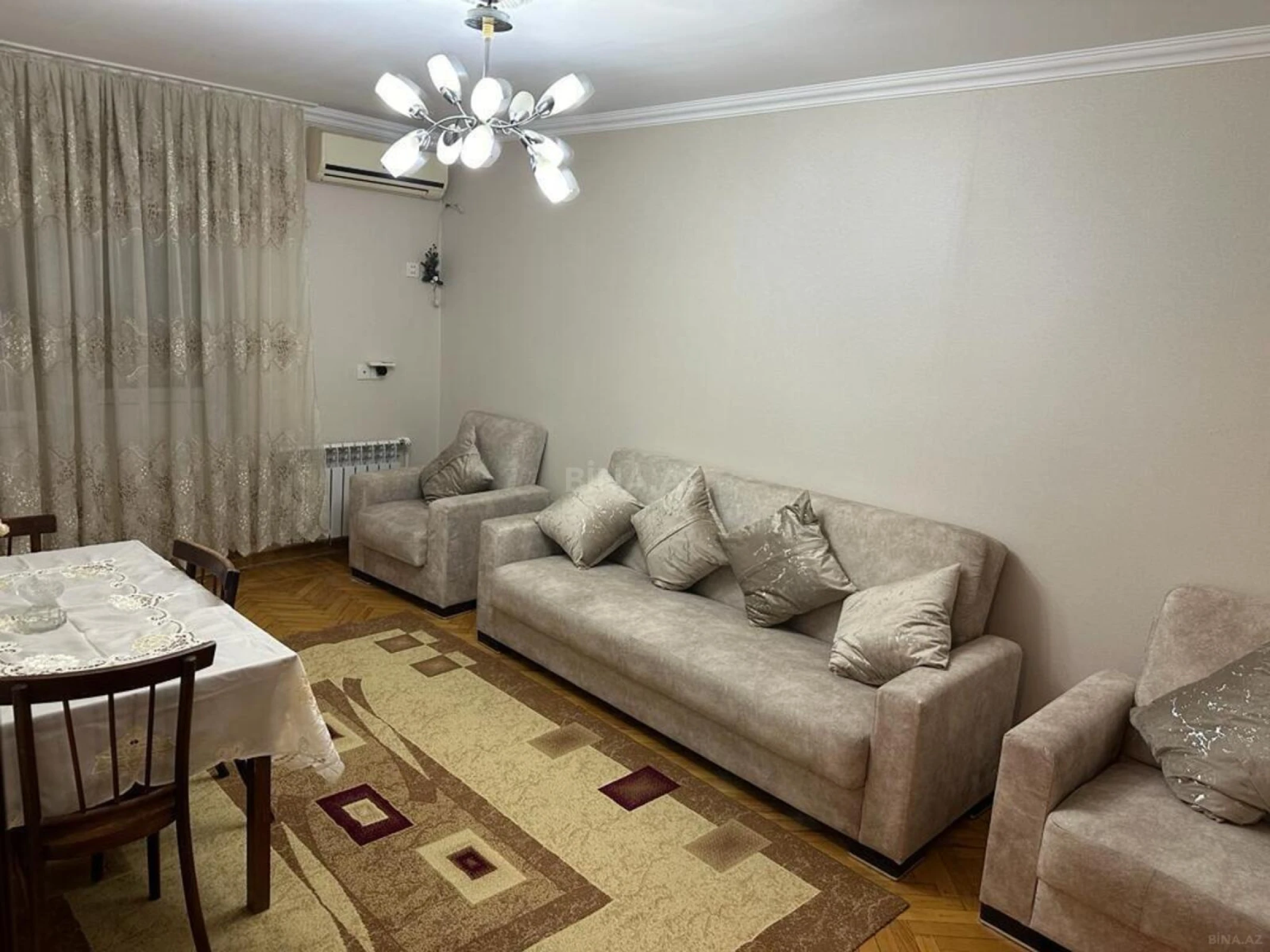 Kirayə verilir 2 otaqlı mənzil 60 m²