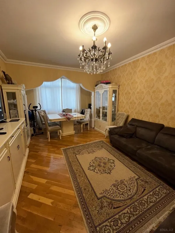 Satılır 3 otaqlı mənzil 80 m²