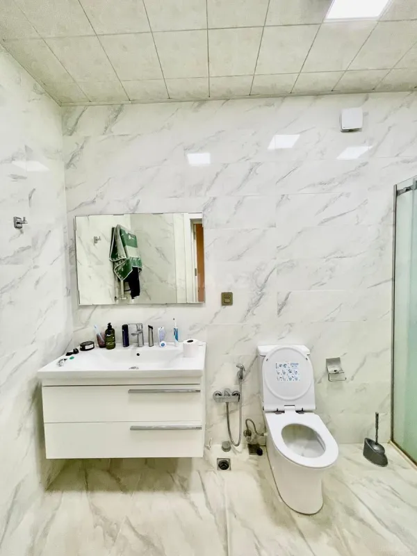 Kirayə verilir 3 otaqlı mənzil 150 m²