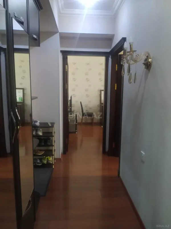 Satılır 2 otaqlı mənzil 62 m²