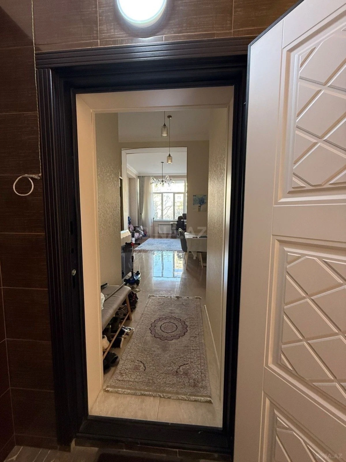 Satılır 3 otaqlı mənzil 105 m²