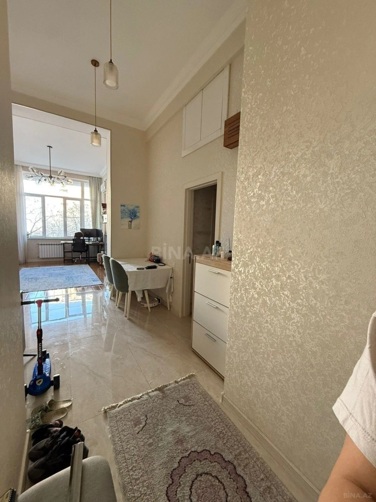 Satılır 3 otaqlı mənzil 105 m²